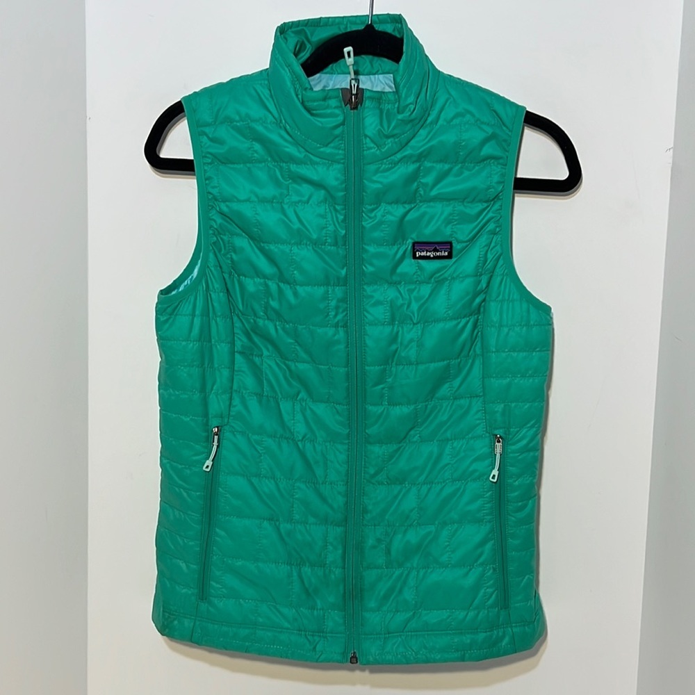 Patagonia Womens Green Light Weight Vest Size Small
